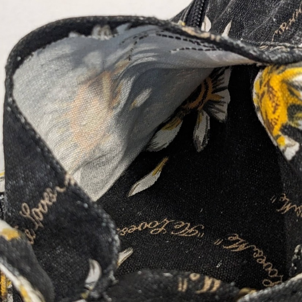 Vintage Sassaby Daisy Floral Mini Backpack Black He Loves Me 90s Sling Bag Y2K - Picture 15 of 16